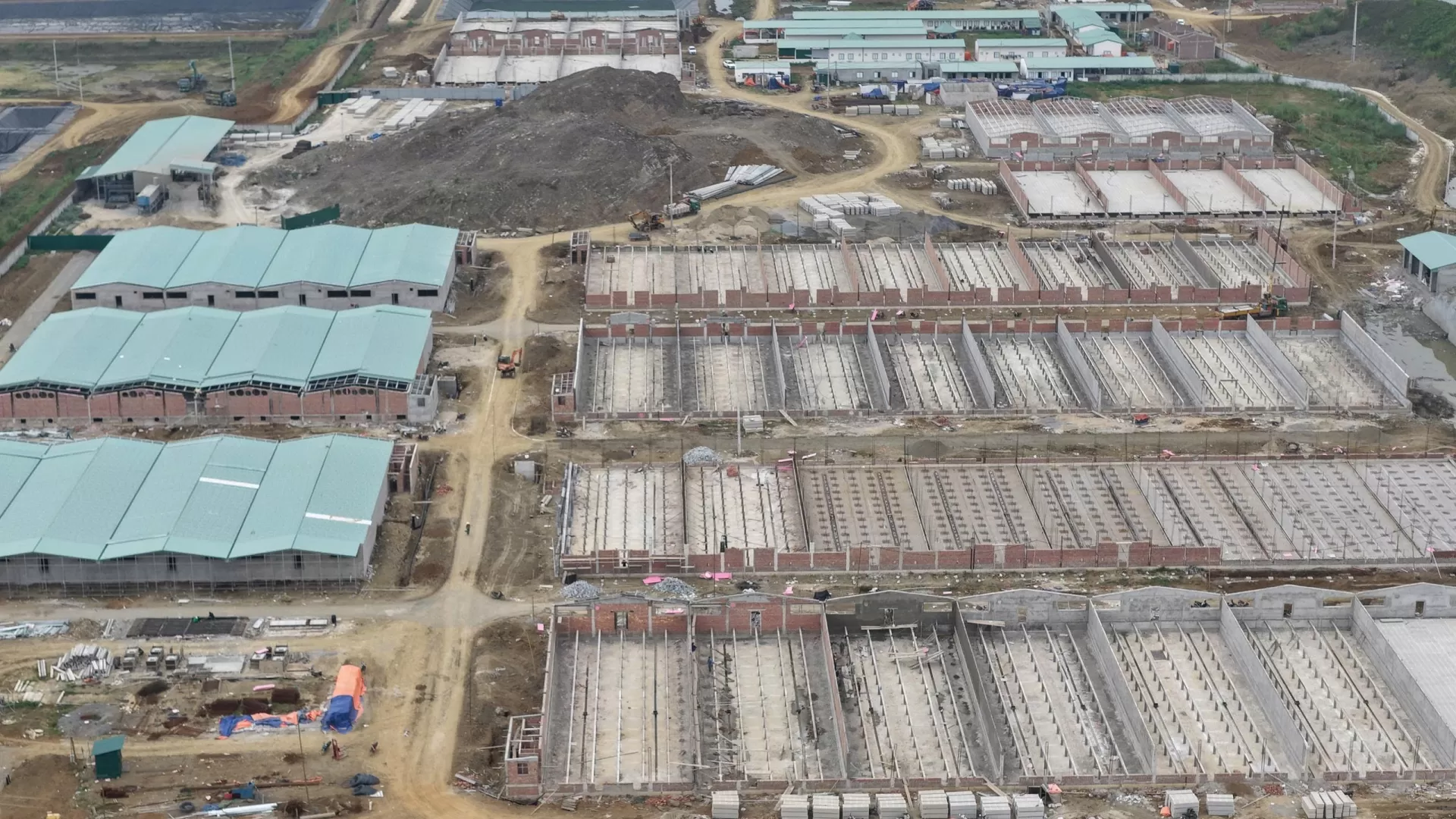 Alpha bám sát tiến độ dự án trang trại chăn nuôi công nghệ cao tại Giai Xuân (Nghệ An)