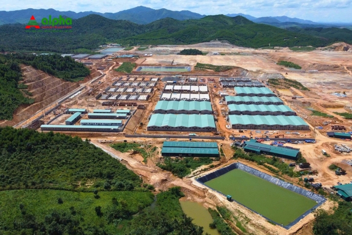 Dự án Trang trại Công nghệ cao Gia Hân: Alpha cán mốc 55% khối lượng, bàn giao 19/30 cụm chuồng