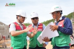Chủ tịch HĐQT Lê Tiến Dương kiểm tra tiến độ thi công dự án Trang trại chăn nuôi công nghệ cao Gia Hân